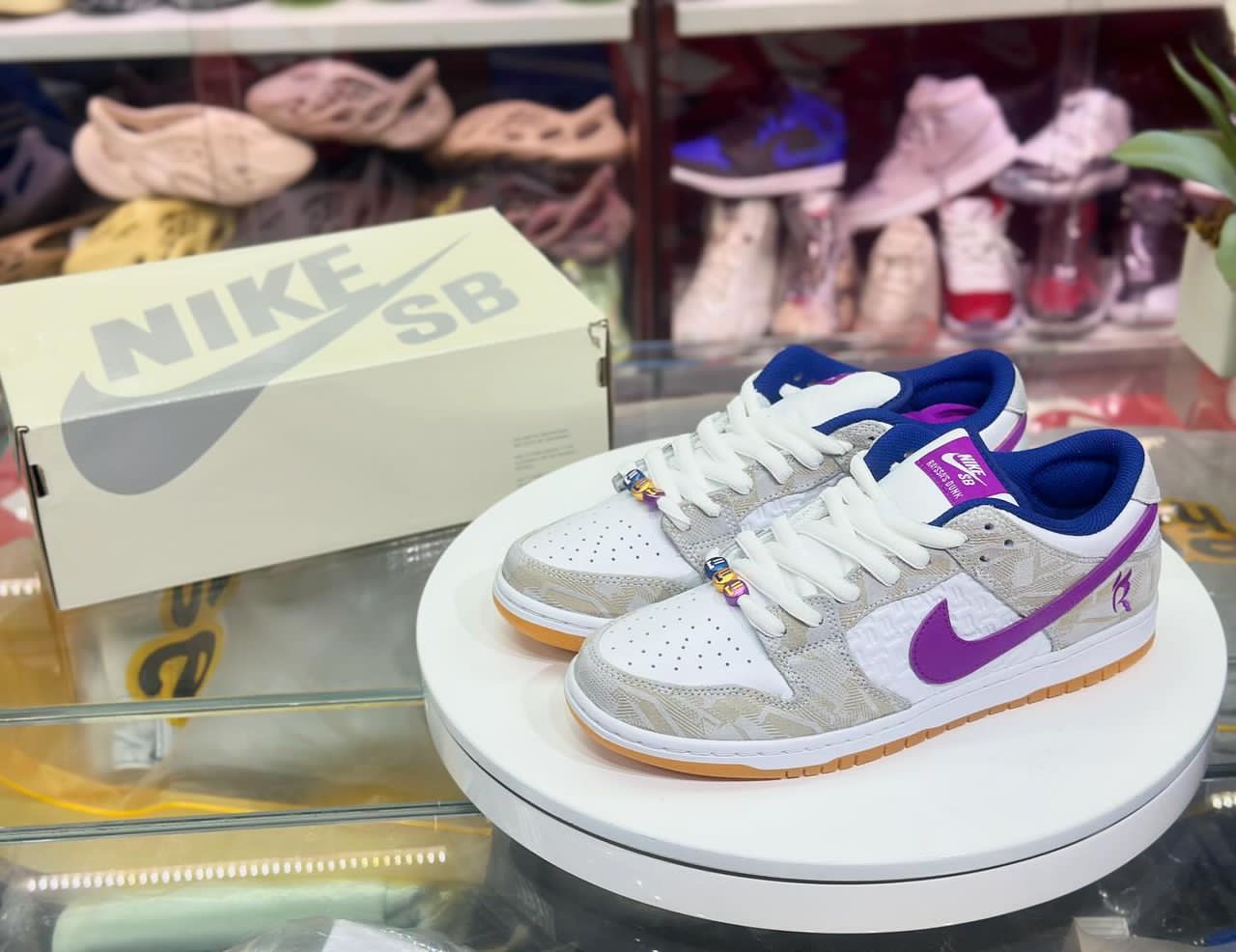 Nike SB Dunk Low “Desert Violet”