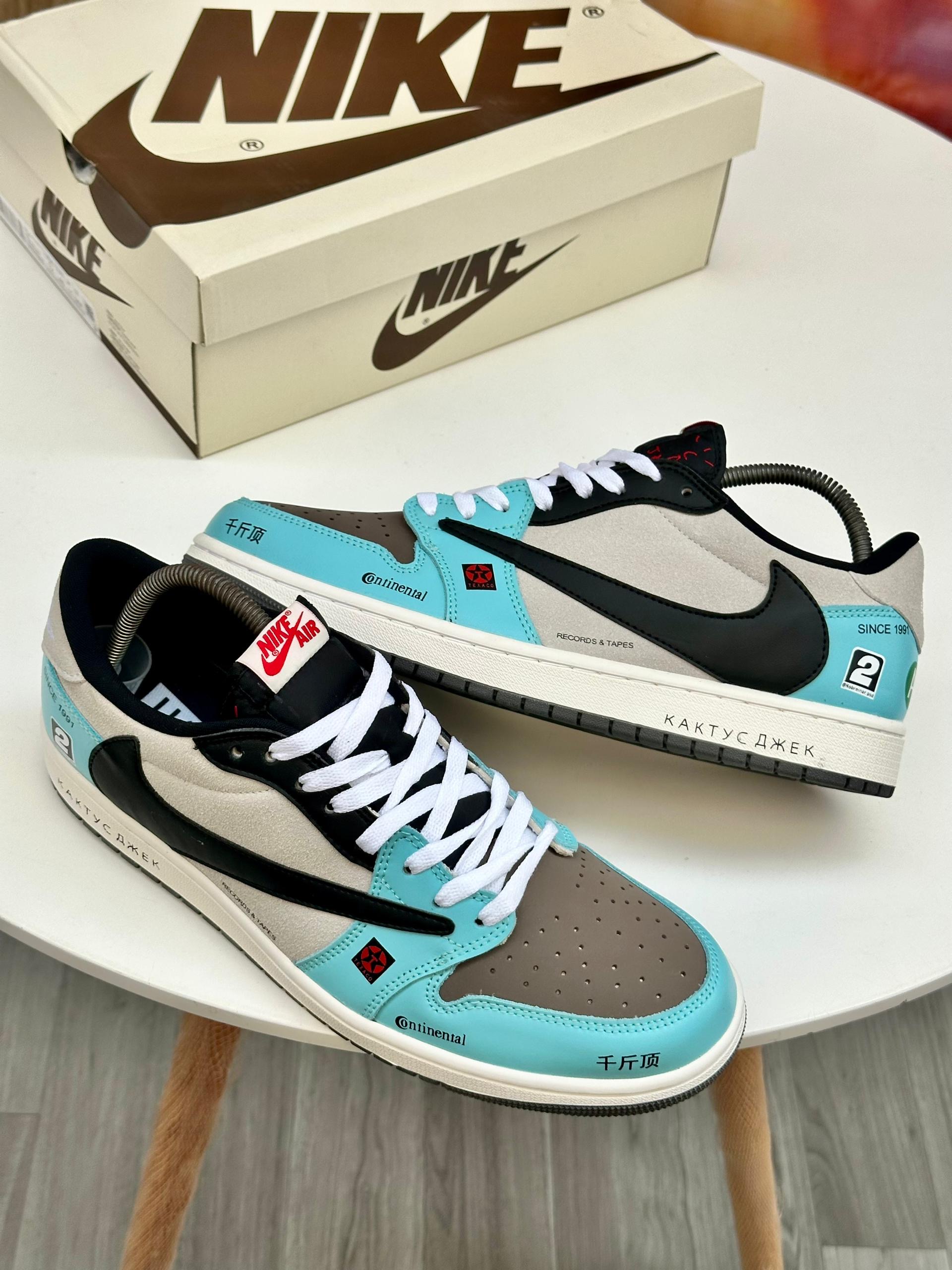 Travis Scott x Air Jordan 1 Low “Reverse Mocha Teal”
